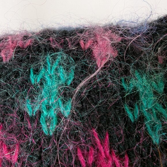 Best American Sweater Vintage Black Pink Fuzzy 80s 90s Wool Blend Womens Size M - Picture 6 of 9